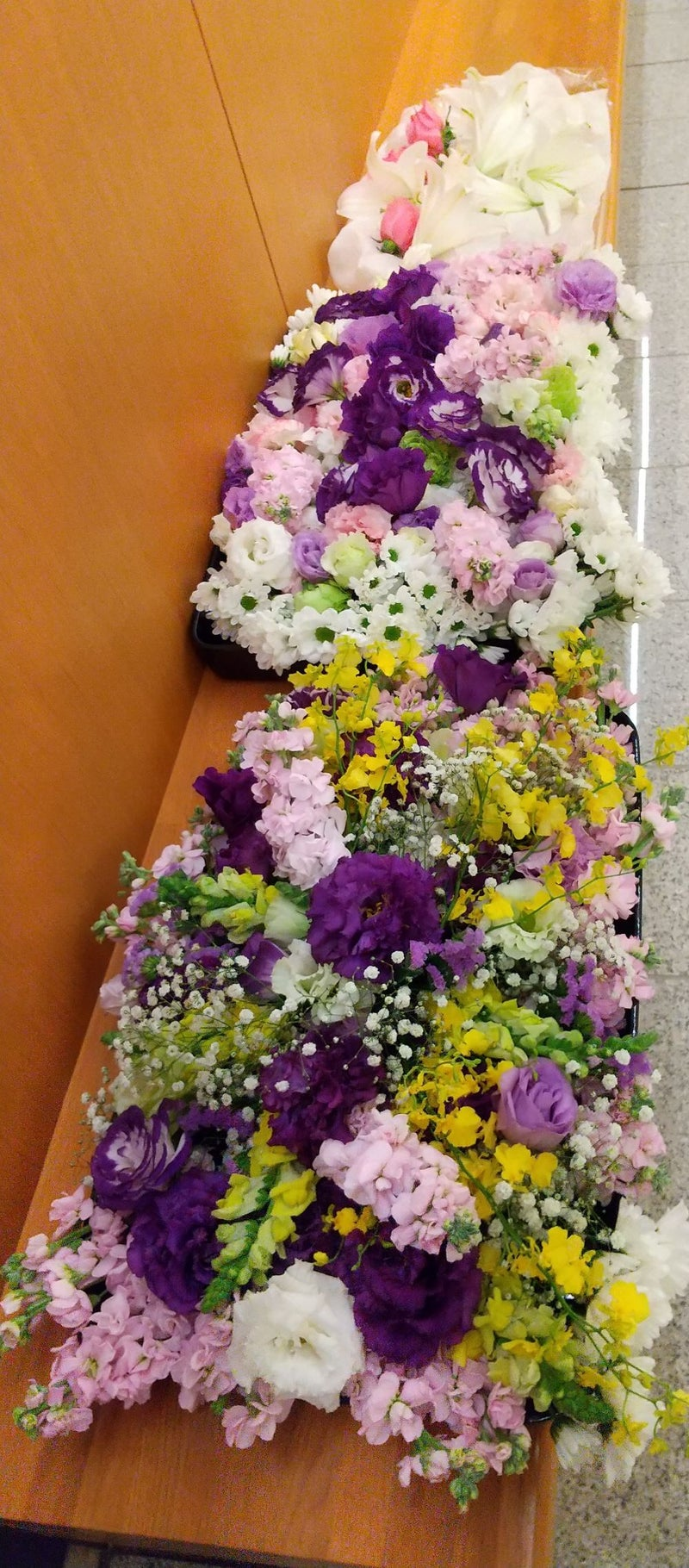 埼玉県川越市葬儀社セレモニーサロン　生花祭壇・生花アレンジ