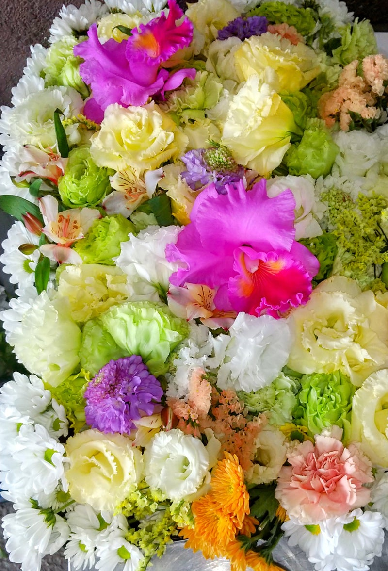 埼玉県川越市葬儀社セレモニーサロン　生花祭壇・生花アレンジ