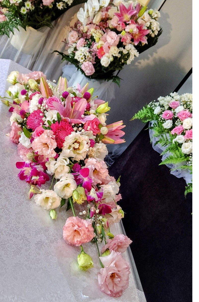 埼玉県川越市葬儀社セレモニーサロン　生花祭壇・生花アレンジ