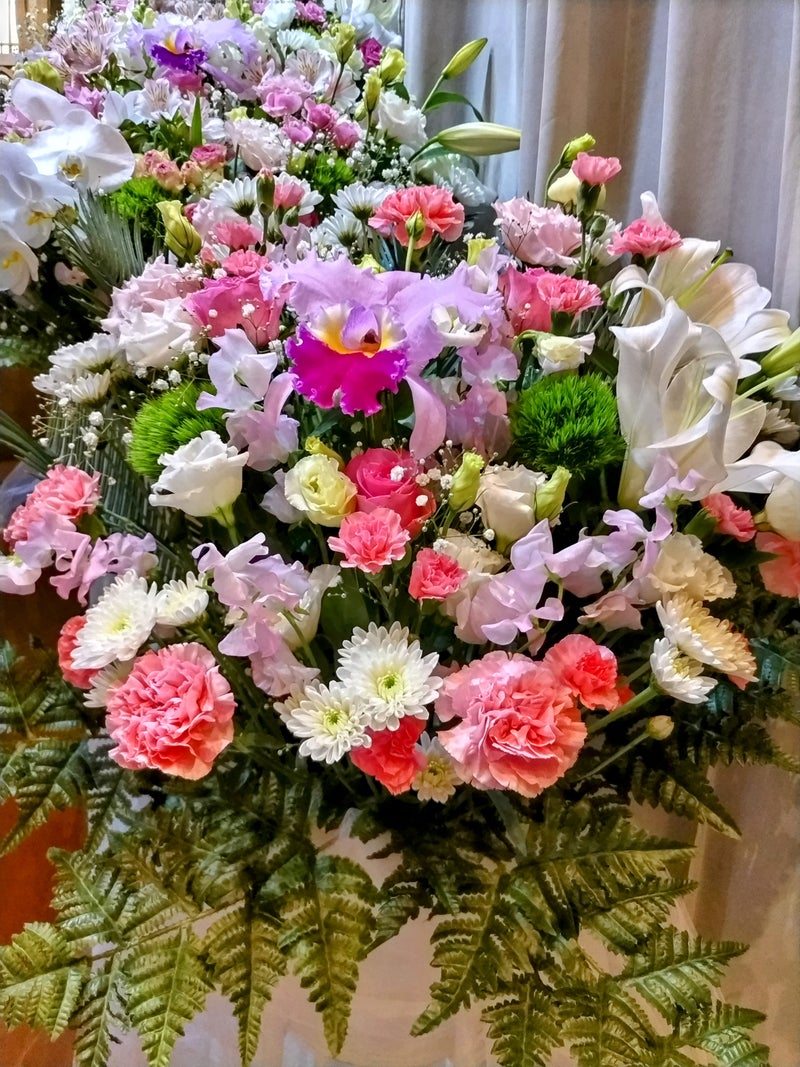 【埼玉県川越市葬儀セレモニーサロン】生花祭壇・生花アレンジ