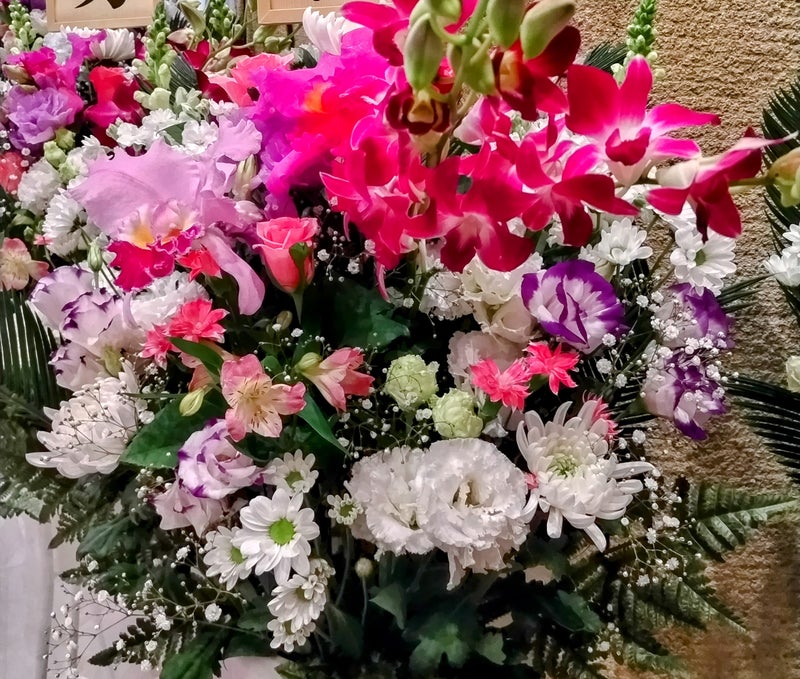 【埼玉県川越市葬儀セレモニーサロン】生花祭壇・生花アレンジ