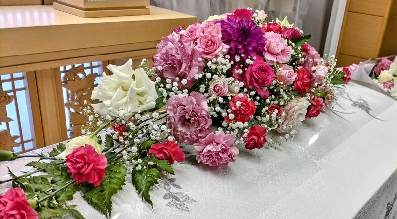 【埼玉県川越市葬儀セレモニーサロン】生花祭壇・生花アレンジ