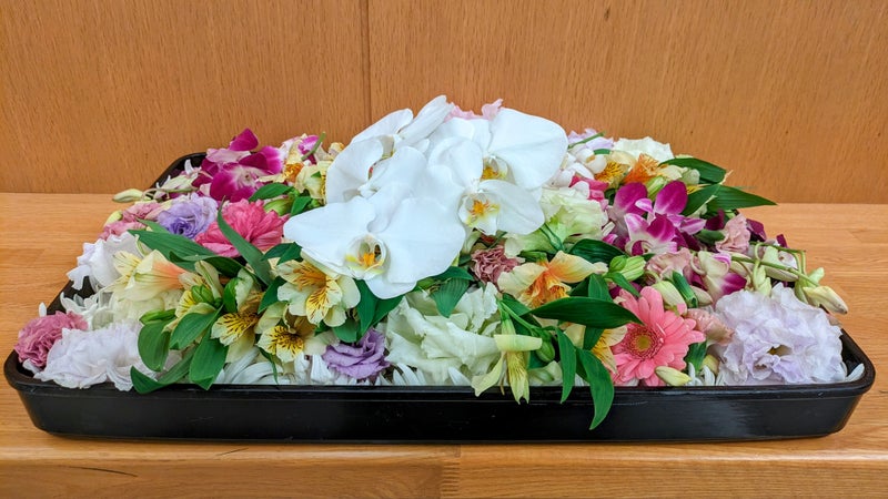 【埼玉県川越市葬儀セレモニーサロン】生花祭壇・生花アレンジ