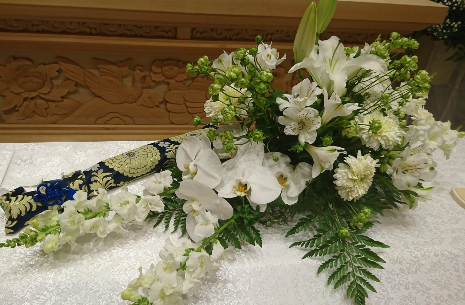 【埼玉県川越市葬儀セレモニーサロン】生花祭壇・生花アレンジ