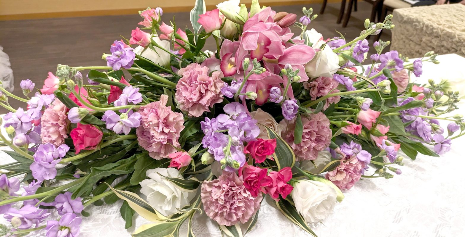 【埼玉県川越市葬儀セレモニーサロン】生花祭壇・生花アレンジ