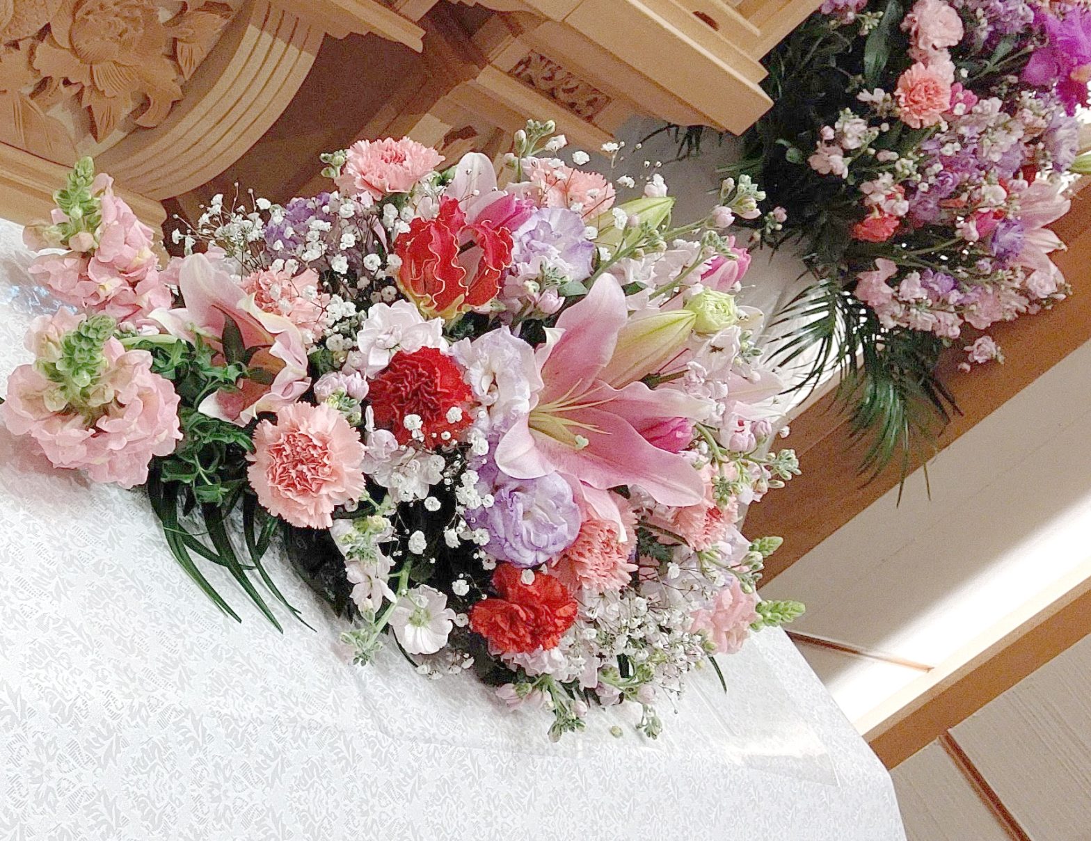 【埼玉県川越市葬儀セレモニーサロン】生花祭壇・生花アレンジ