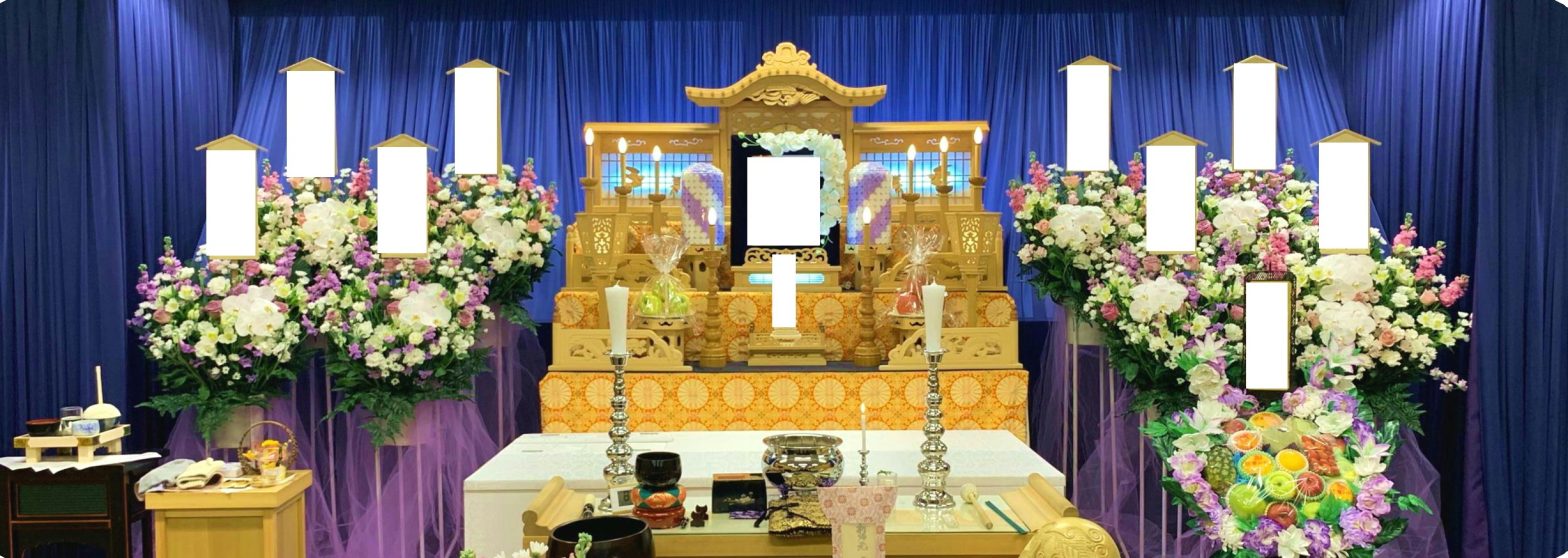 【埼玉県川越市葬儀セレモニーサロン】生花祭壇・生花アレンジ　生花祭壇　川越市民聖苑やすらぎのさと第六式場　女性　家族葬　ピンク・紫・白供花
