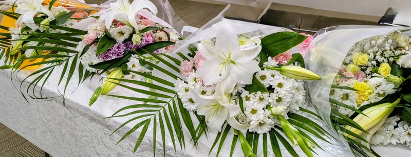 無宗教葬　花束いっぱいの棺　埼玉県川越市葬儀セレモニーサロン】